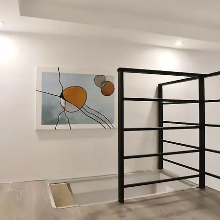 Stylish City With Ac Apartment